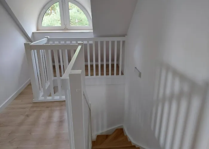 Greyowka Dom Kryty Strzecha W Gardna Park Czysta