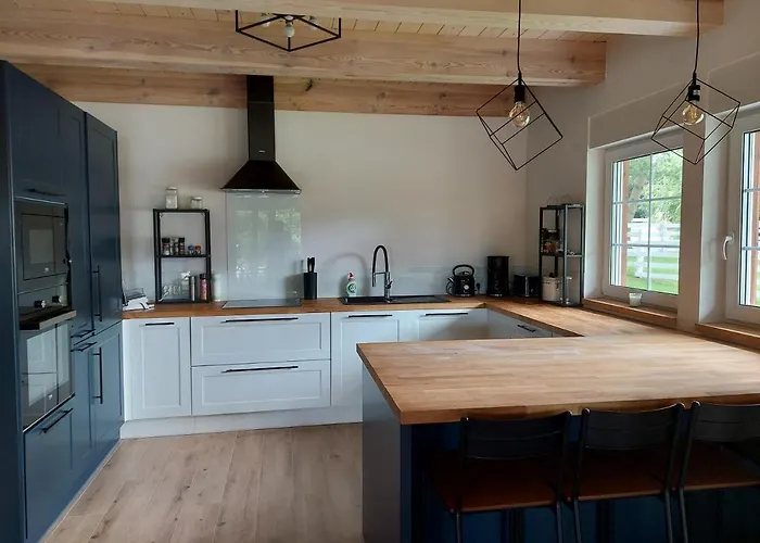 Greyowka Dom Kryty Strzecha W Gardna Park Czysta